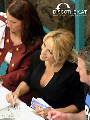 Pamela Anderson Autogrammstunde - Lugner City - Do 27.02.2003 - 106