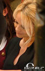 Pamela Anderson Autogrammstunde - Lugner City - Do 27.02.2003 - 119