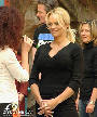 Pamela Anderson Autogrammstunde - Lugner City - Do 27.02.2003 - 14