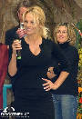 Pamela Anderson Autogrammstunde - Lugner City - Do 27.02.2003 - 60