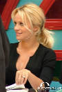 Pamela Anderson Autogrammstunde - Lugner City - Do 27.02.2003 - 76