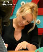 Pamela Anderson Autogrammstunde - Lugner City - Do 27.02.2003 - 89
