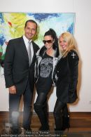 Katie Price - Flughafen Ankunft - Mi 10.02.2010 - 5