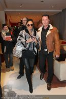 Katie Price - Le Meridien - Mi 10.02.2010 - 14