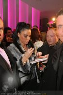 Katie Price - Le Meridien - Mi 10.02.2010 - 23