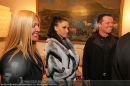 Katie Price - Hofreitschule - Mi 10.02.2010 - 13