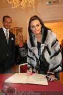 Katie Price - Hofreitschule - Mi 10.02.2010 - 9