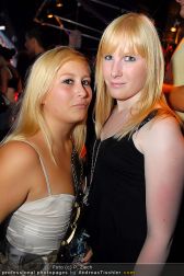 Black & White - Generationclub - Sa 06.11.2010 - 41