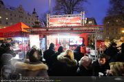 Coca Cola Truck - Rathaus - Sa 18.12.2010 - 47