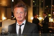 Sean Penn - Sofitel - Di 15.02.2011 - 1