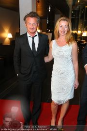 Sean Penn - Sofitel - Di 15.02.2011 - 12