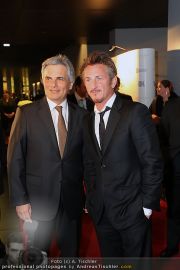 Sean Penn - Sofitel - Di 15.02.2011 - 14