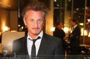 Sean Penn - Sofitel - Di 15.02.2011 - 31