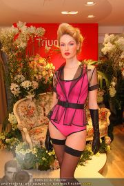 Modenschau - Triumph Store - Di 01.03.2011 - 10