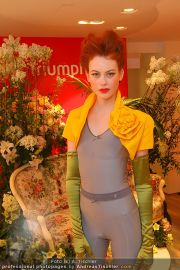 Modenschau - Triumph Store - Di 01.03.2011 - 24