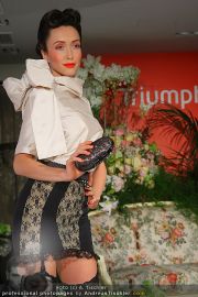 Modenschau - Triumph Store - Di 01.03.2011 - 59