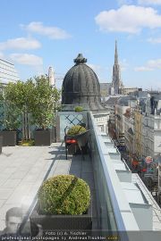 the artist´s collection - Hotel Sacher - Mi 04.05.2011 - 17