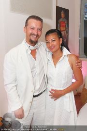 Glamour in White - Maria Loretto - Fr 22.07.2011 - 70