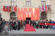 Romy Gala - Red Carpet - Hofburg - Sa 16.04.2011 - 12