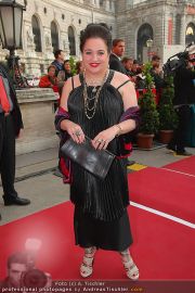 Romy Gala - Red Carpet - Hofburg - Sa 16.04.2011 - 22