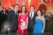 Romy Gala - Red Carpet - Hofburg - Sa 16.04.2011 - 31