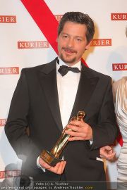 Romy Gala - Awards - Hofburg - Sa 16.04.2011 - 41