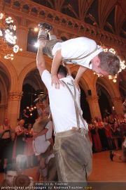 Almdudler Ball 2 - Rathaus - Fr 23.09.2011 - 119