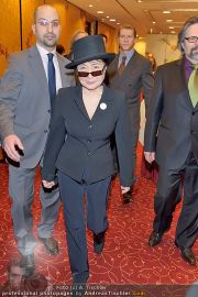 Yoko Ono PK - Hotel Sacher - Fr 02.03.2012 - 9