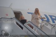 Pamela Anderson - Flughafen Wien - So 04.03.2012 - 2