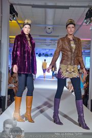 Jones Fashionshow - MGC Messe - Mo 10.09.2012 - 18