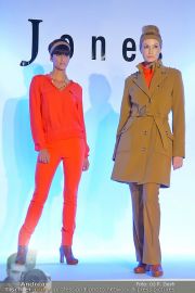 Jones Fashionshow - MGC Messe - Mo 10.09.2012 - 66