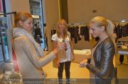 Ruby Shopping - Elisabetta Franchi - Do 04.10.2012 - 18