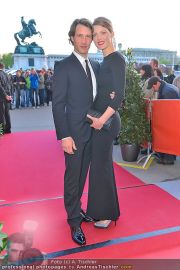 Romy Gala - Red Carpet - Hofburg - Sa 21.04.2012 - 20