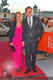 Romy Gala - Red Carpet - Hofburg - Sa 21.04.2012 - 79