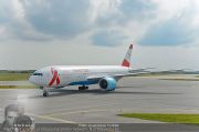 Lifeball Flieger 1 - Flughafen - Fr 24.05.2013 - 19