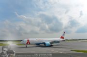 Lifeball Flieger 1 - Flughafen - Fr 24.05.2013 - 21