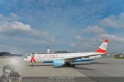 Lifeball Flieger 1 - Flughafen - Fr 24.05.2013 - 24