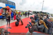 Lifeball Flieger 1 - Flughafen - Fr 24.05.2013 - 50