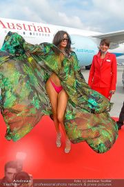 Lifeball Flieger 1 - Flughafen - Fr 24.05.2013 - 57