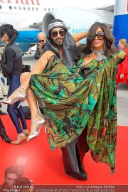 Lifeball Flieger 1 - Flughafen - Fr 24.05.2013 - 70