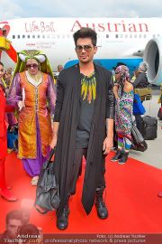 Lifeball Flieger 1 - Flughafen - Fr 24.05.2013 - 73