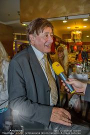 Lugners Geburtstag - Lugner City - Fr 11.10.2013 - 99