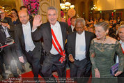 Opernball 2014 - Feststiege - Staatsoper - Do 27.02.2014 - Dominique MEYER, Heinz FISCHER, Kofi ANNAN160