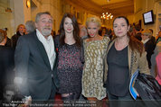 Mamma Mia Premiere - Raimund Theater - Di 18.03.2014 - Peter und Roxanne RAPP, Kathi MENZINGER, Sabine GRANDL16