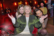 Mamma Mia Premiere - Raimund Theater - Di 18.03.2014 - Maya HAKVOORT, Marianne MENDT, Caroline VASICEK43