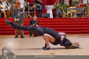 Dancer against Cancer - Hofburg - Sa 05.04.2014 - Ballerffnung Gregor HATALA, Yvonne RUEFF103