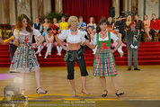 Dancer against Cancer - Hofburg - Sa 05.04.2014 - Verena PFLGER, Amina DAGI, Marion FINGER350