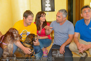 Hundeflüsterer Cesar Millan - Grand Hotel Wien - Do 22.05.2014 - Gruppenfoto mit Cesar MILANO11