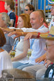 Beachvolleyball VIPs - Centrecourt Klagenfurt - Sa 02.08.2014 - Gerald KLUG mit Sandra (HRNJAK; schwanger)12