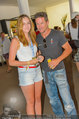 Beachvolleyball VIPs - Centrecourt Klagenfurt - Sa 02.08.2014 - Felix BAUMGARTNER macht Selfie mit Fan37